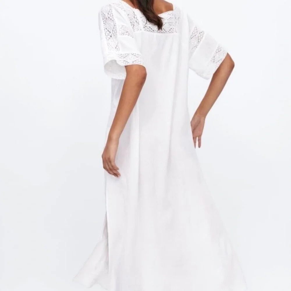 Zara White Embroidered Lace Trim Dress with Side Vents - Picture 11 of 15